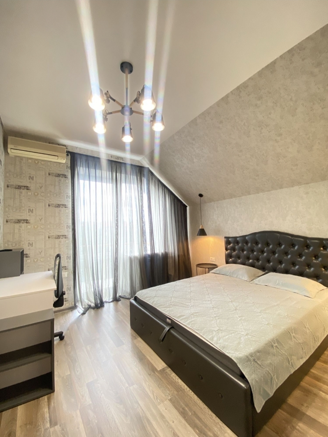 Аренда дома 350 м², Линия 8-го Марта 4-я ул.