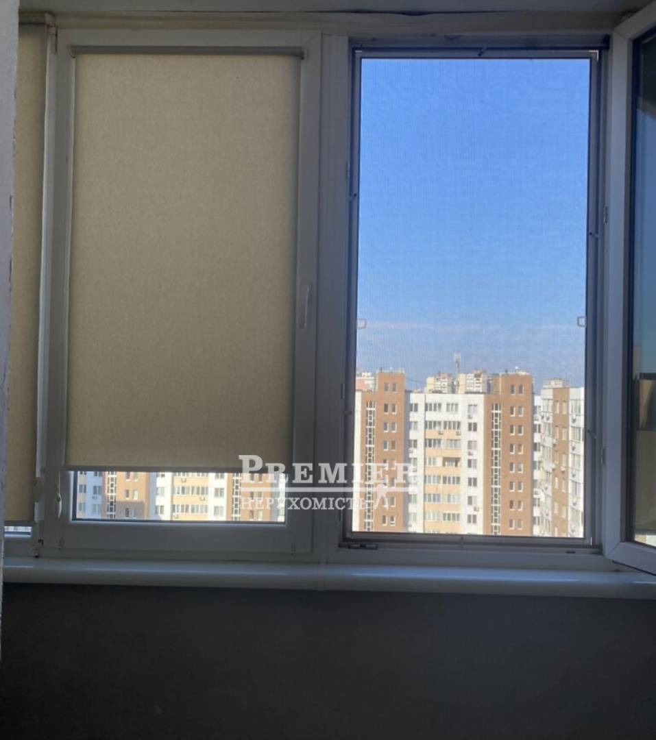 Продаж 1-кімнатної квартири 41 м², Академіка Сахарова вул.