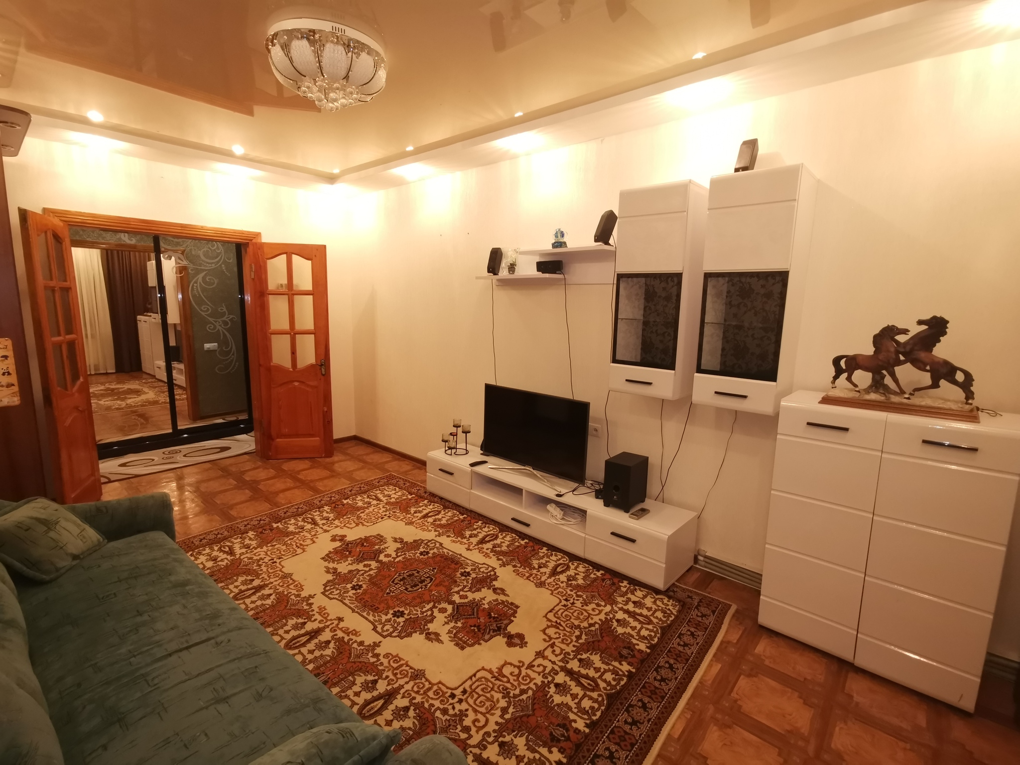 Продаж 2-кімнатної квартири 53 м², Михайла Грушевського бул.
