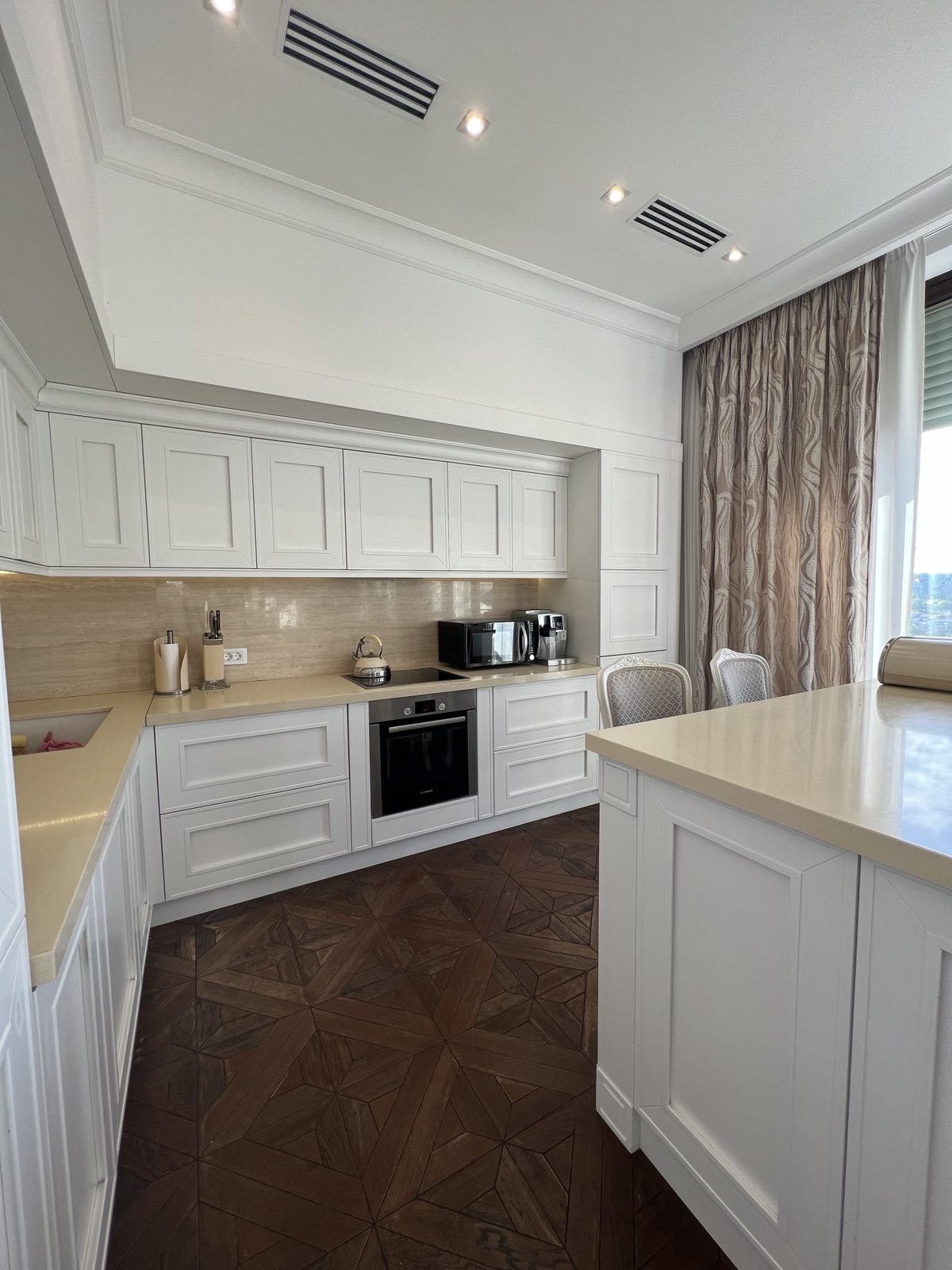 Аренда 3-комнатной квартиры 220 м², Гагаринское Плато ул., 5/2