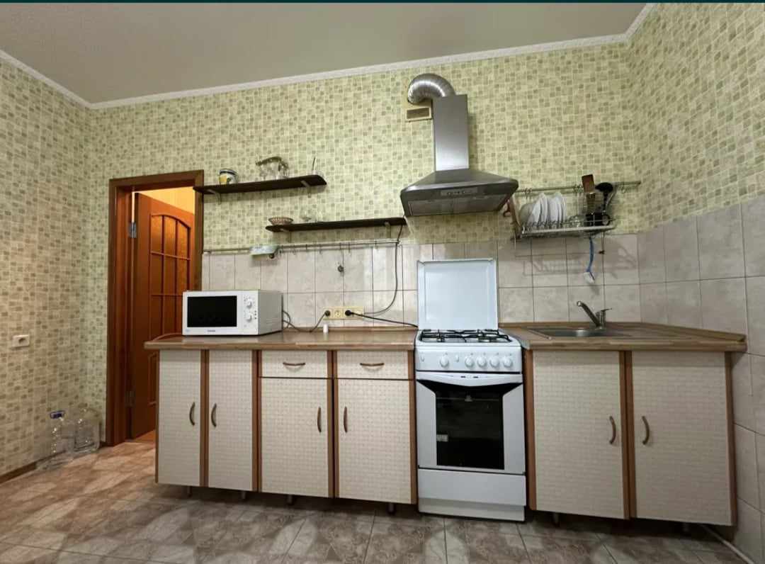 Продаж 1-кімнатної квартири 53 м², Старовокзальна вул.