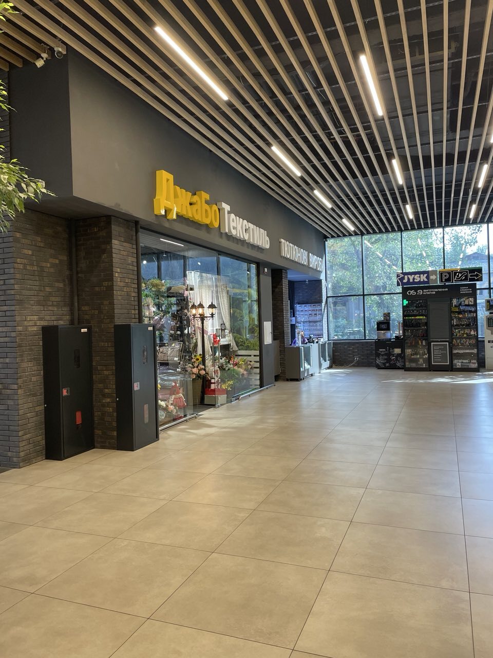 Оренда торговельного приміщення 60 м², Глибочицька вул., 44