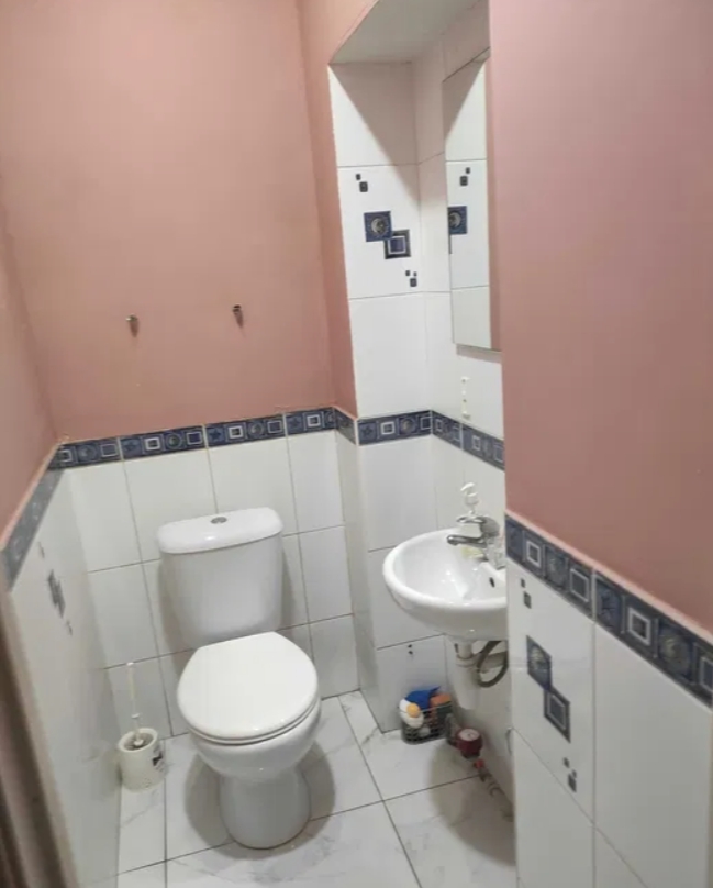 Оренда торговельного приміщення 94 м², Катеринінська вул.