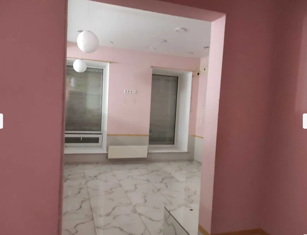 Оренда торговельного приміщення 94 м², Катеринінська вул.