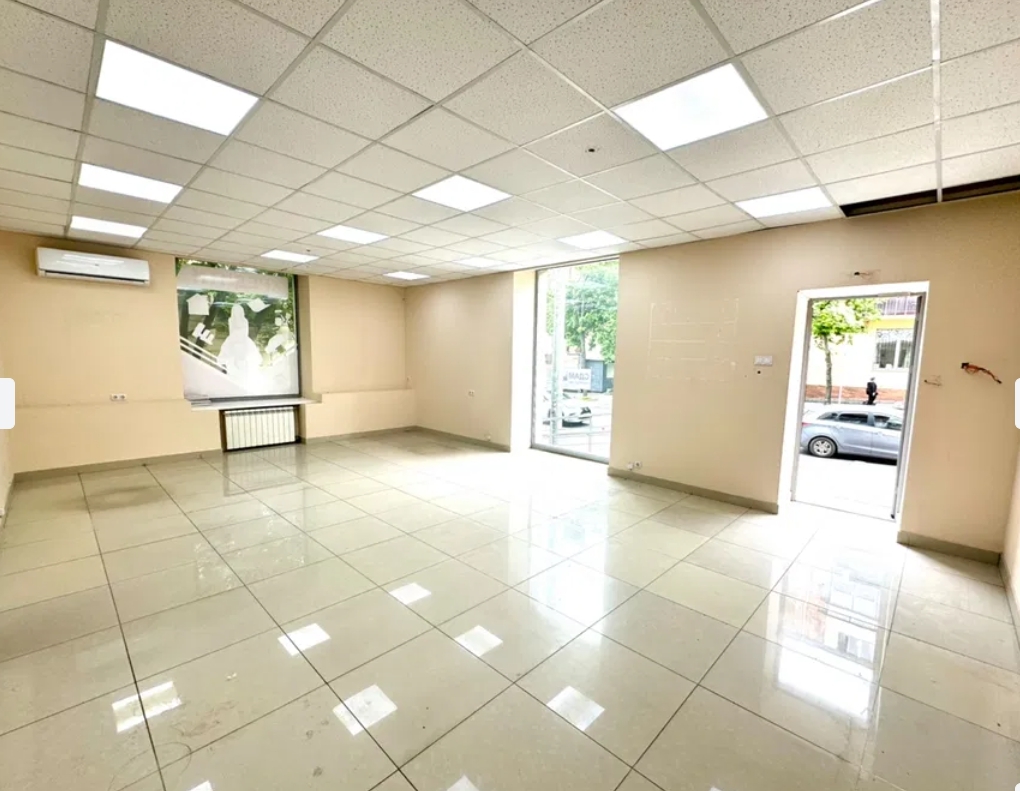 Аренда торгового помещения 85 м², Черняховского ул.