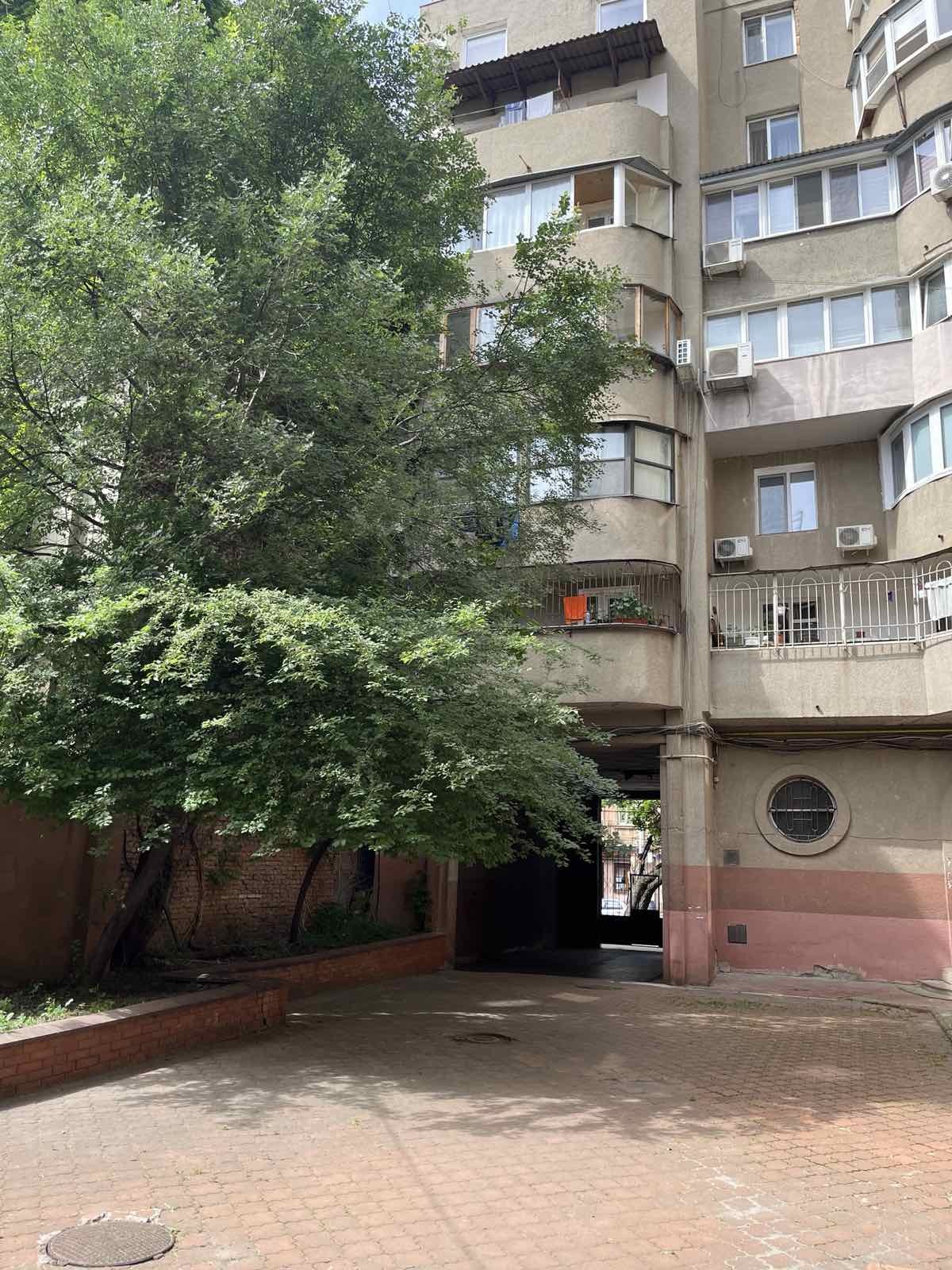 Продаж 3-кімнатної квартири 82 м², Пантелеймоновская вул., 15