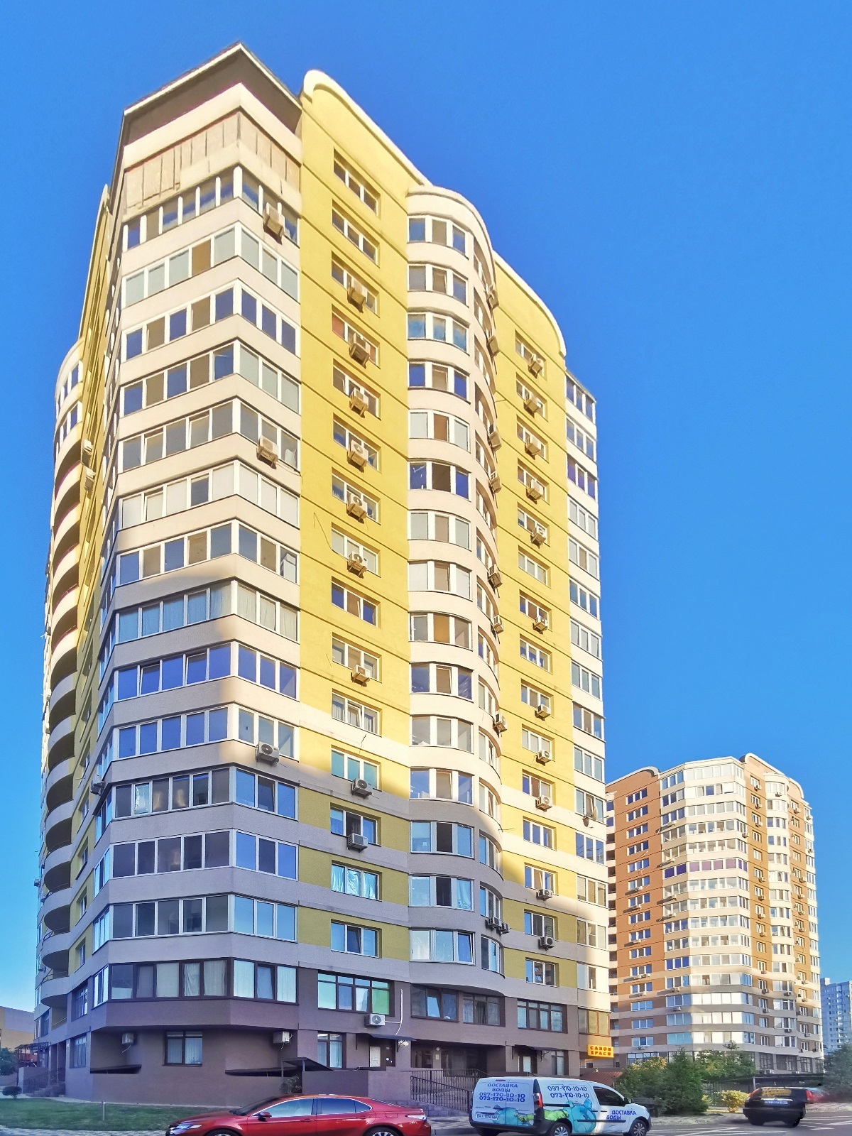 Продаж 2-кімнатної квартири 64 м², Київська вул., 265