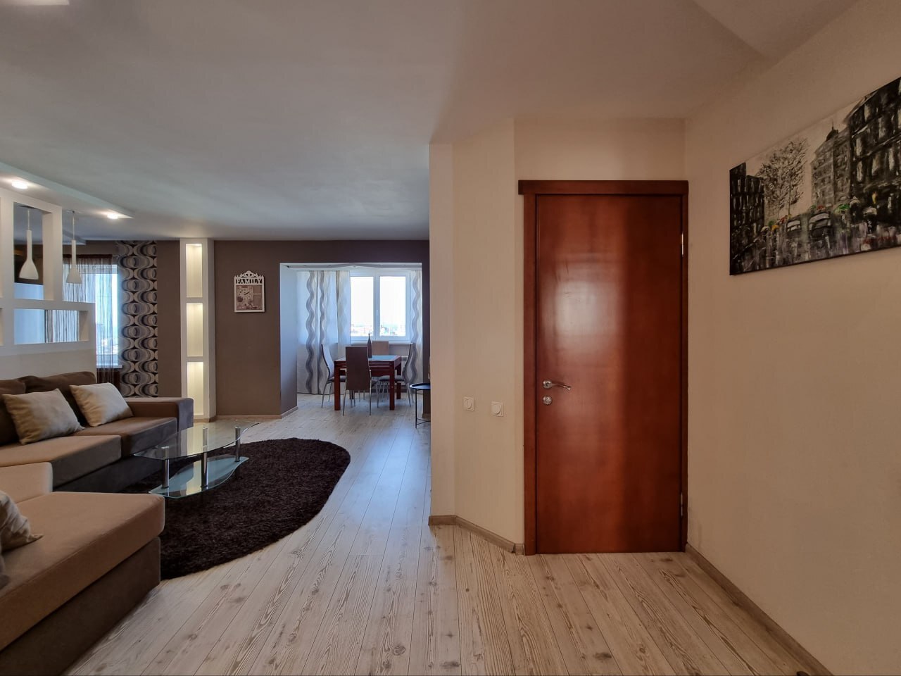 Продаж 3-кімнатної квартири 75 м², Менахем-Мендл Шнеєрсона вул.