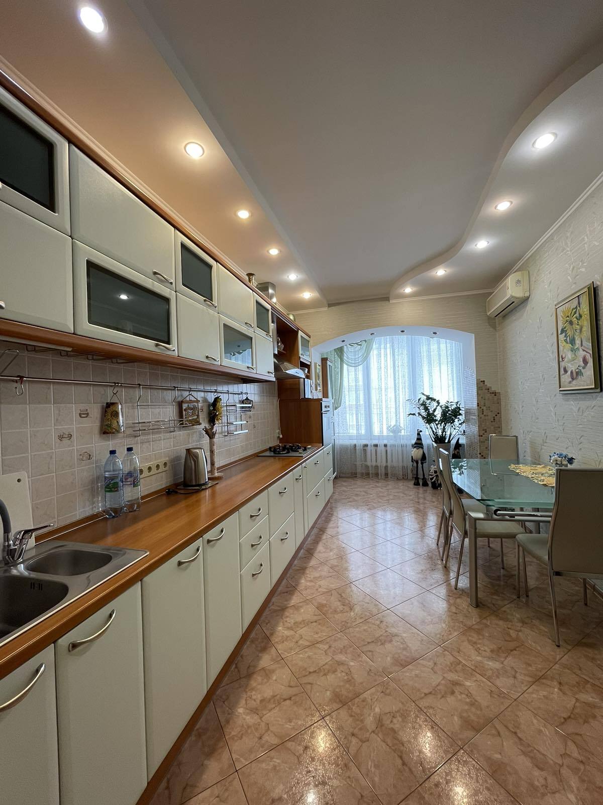 Оренда 2-кімнатної квартири 75 м², Тополевая вул.