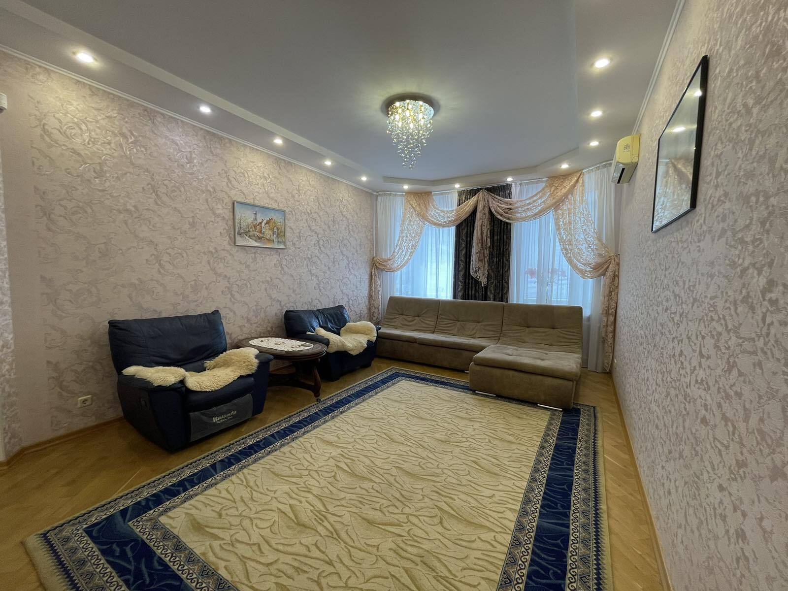 Оренда 2-кімнатної квартири 75 м², Тополевая вул.