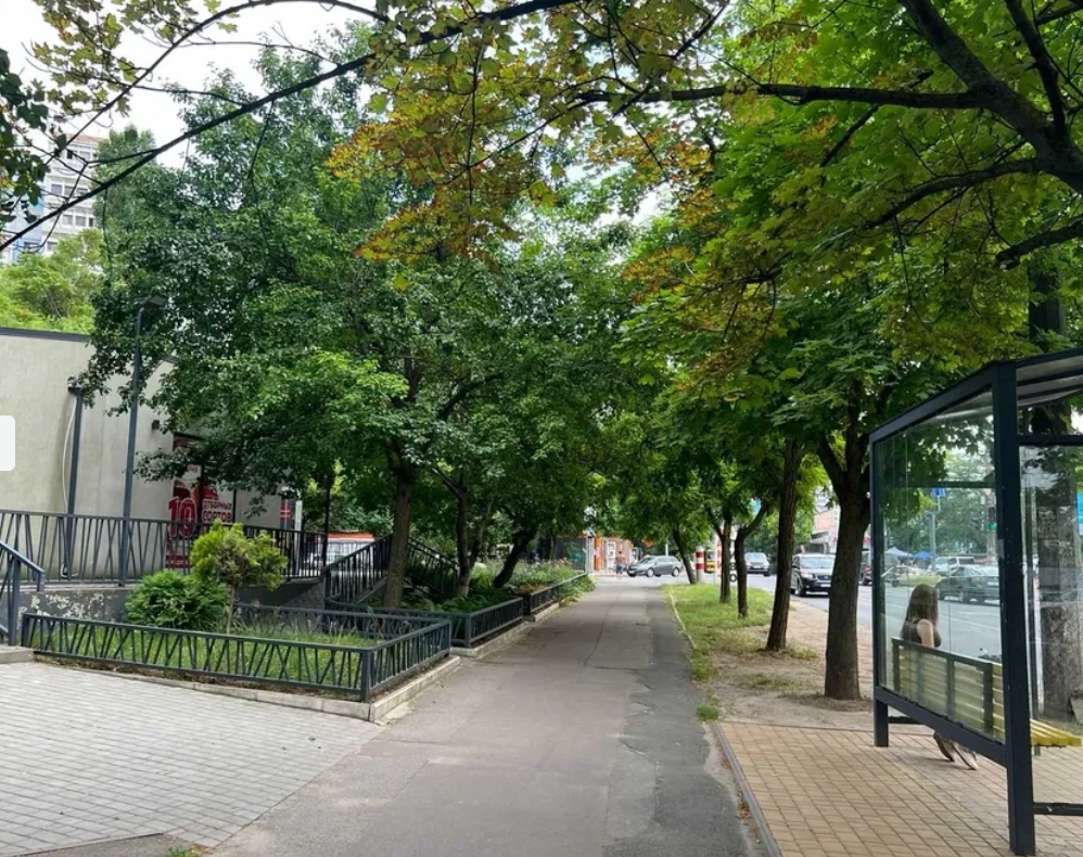 Оренда приміщення вільного призначення 296 м², Ільфа і Петрова вул.