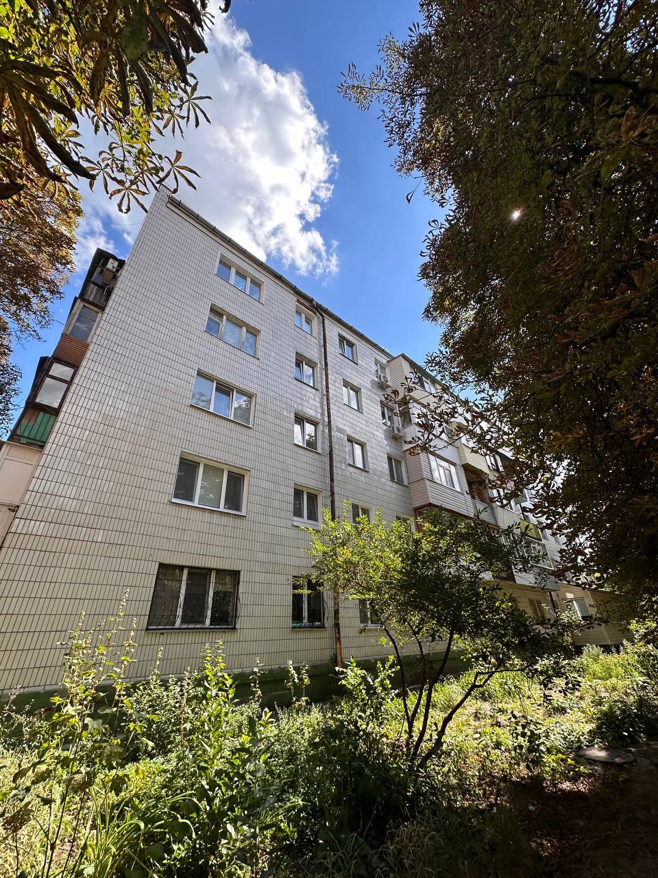 Продаж 3-кімнатної квартири 60.3 м², Бельгійська вул.