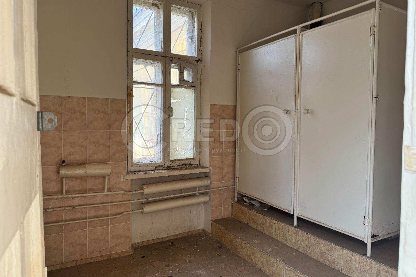 Продажа отдельно стоящего здания 2497.9 м², Тихвінська