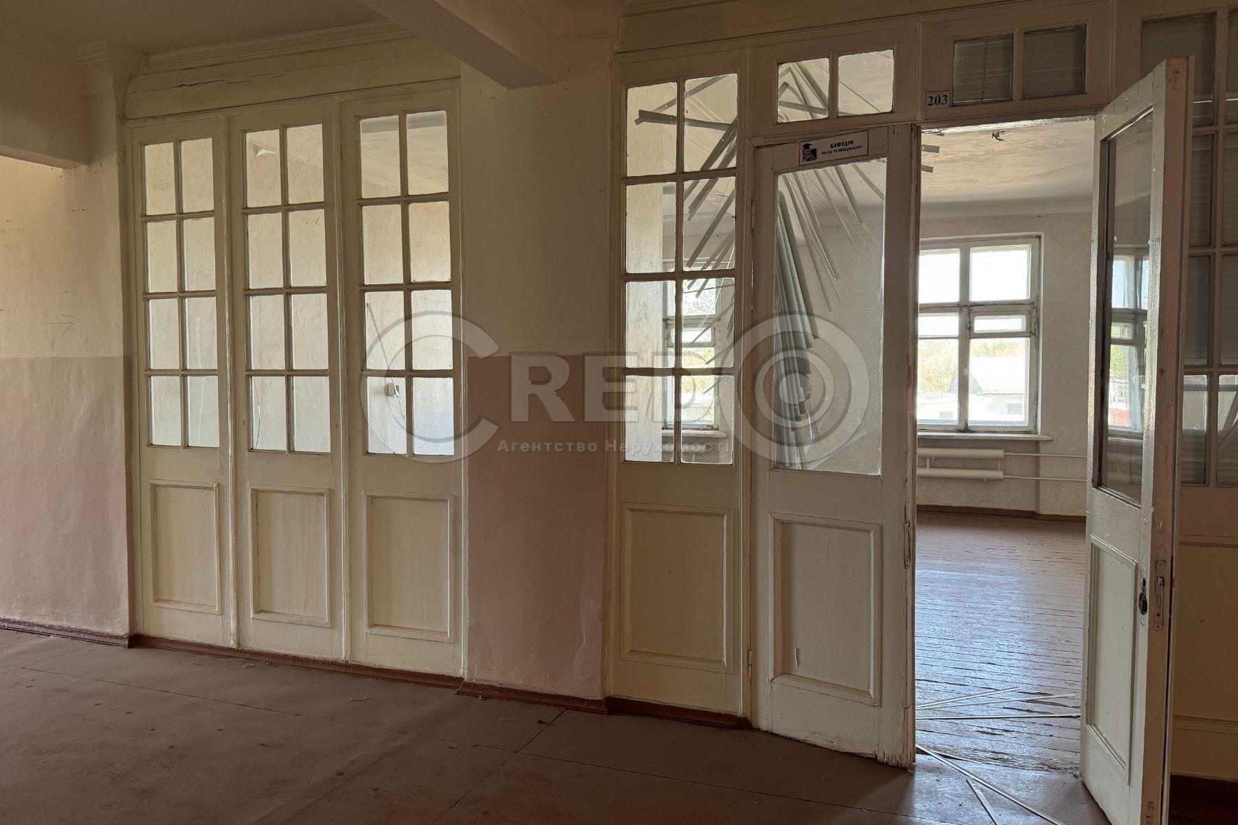 Продажа отдельно стоящего здания 2497.9 м², Тихвінська