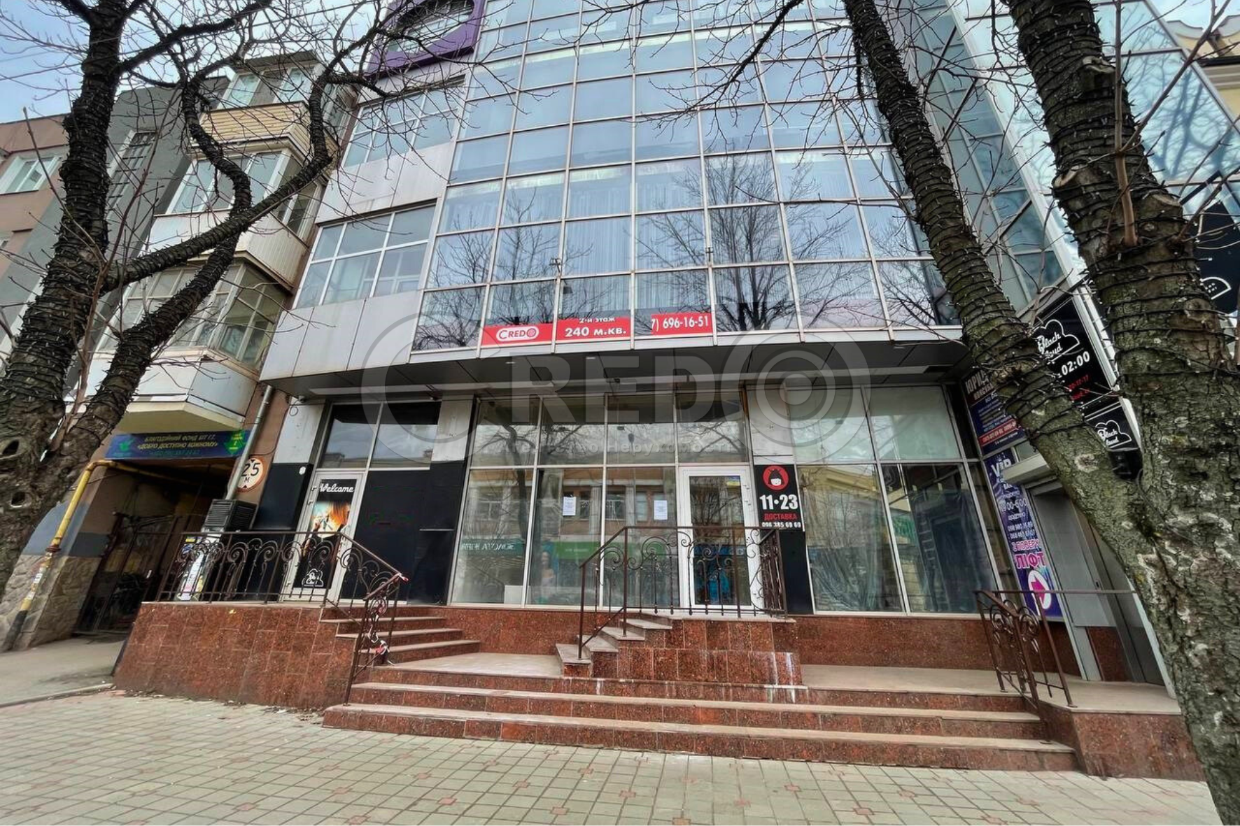 Продаж торговельного приміщення 242.3 м², Поштовий просп.