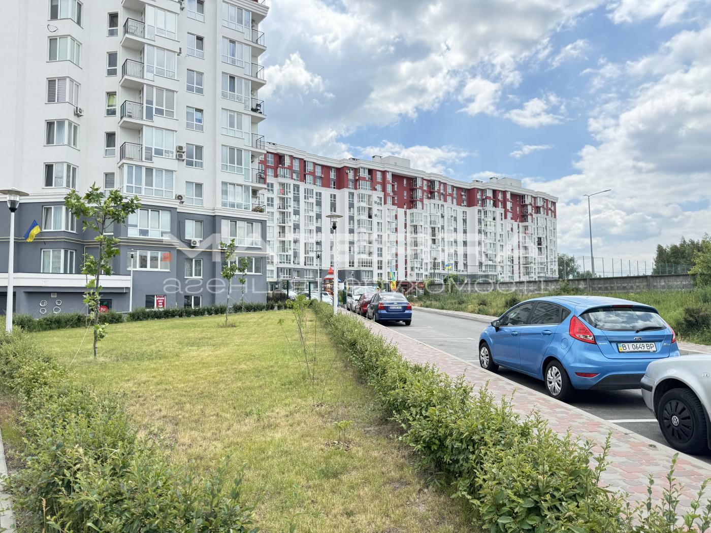 Продаж 1-кімнатної квартири 39 м², Єдності вул.