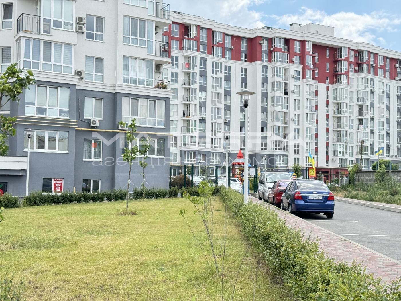 Продаж 1-кімнатної квартири 39 м², Єдності вул.