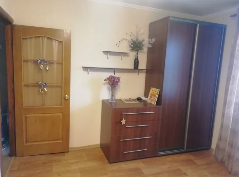 Продаж 1-кімнатної квартири 35 м², Супруна вул.