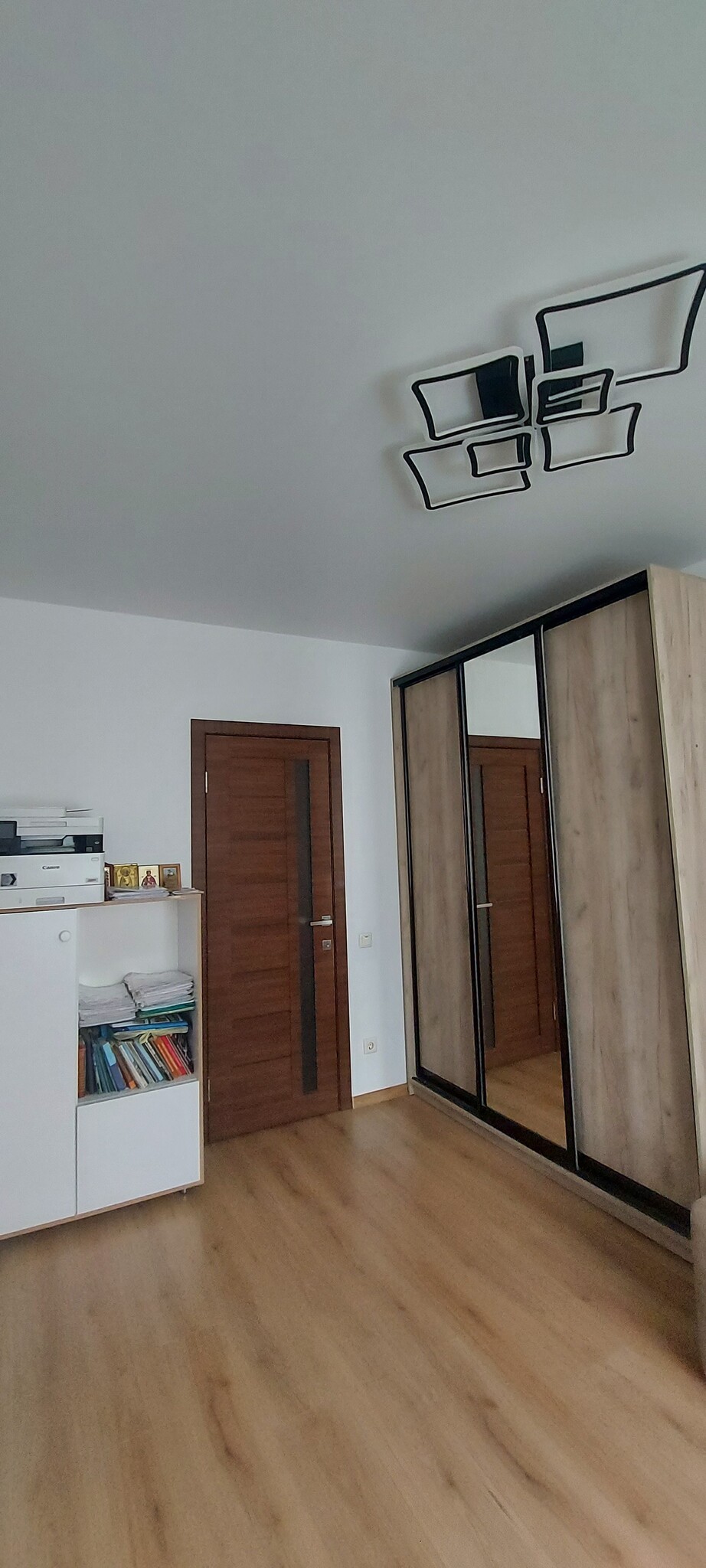 Продаж 2-кімнатної квартири 55 м², Мінеральна вул., 7