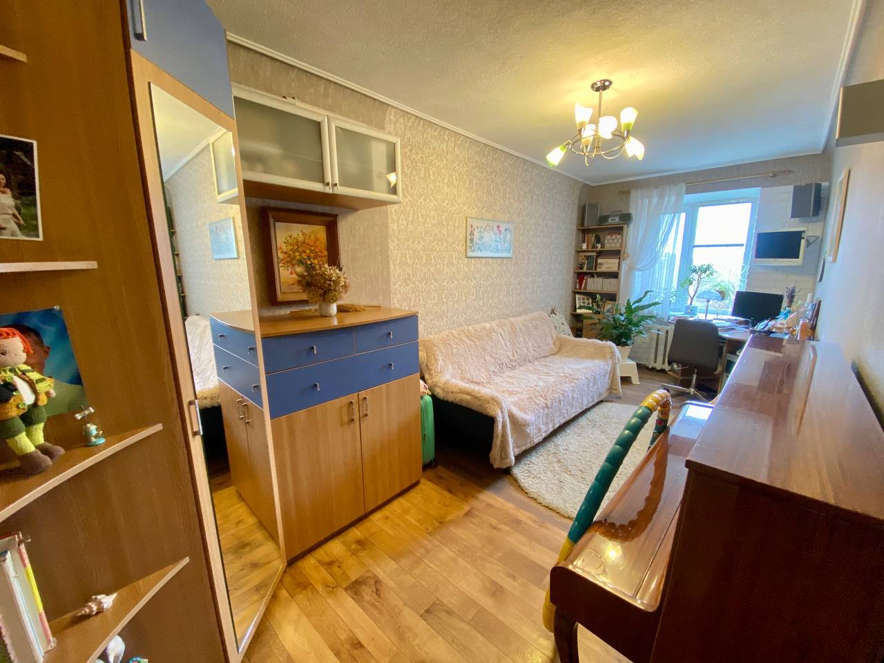 Продаж 2-кімнатної квартири 44.4 м², Кам'янецька вул., 72