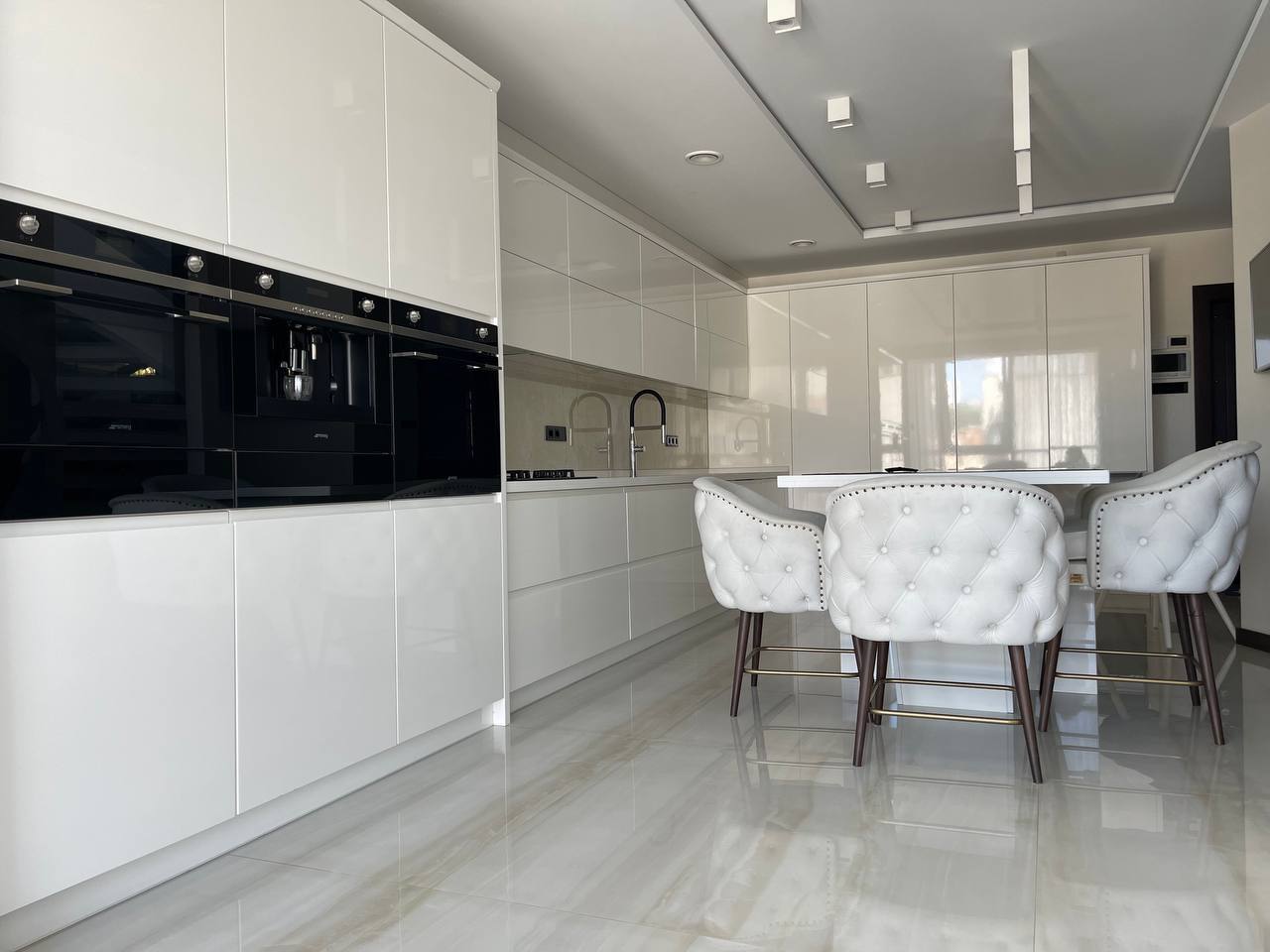 Продажа 2-уровневой квартиры 209.9 м², Заречанская ул., 11В