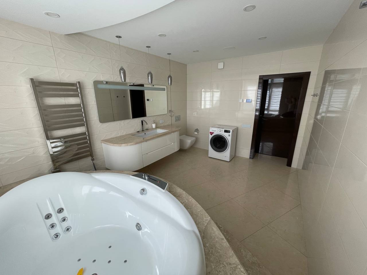 Продажа 2-уровневой квартиры 209.9 м², Заречанская ул., 11В