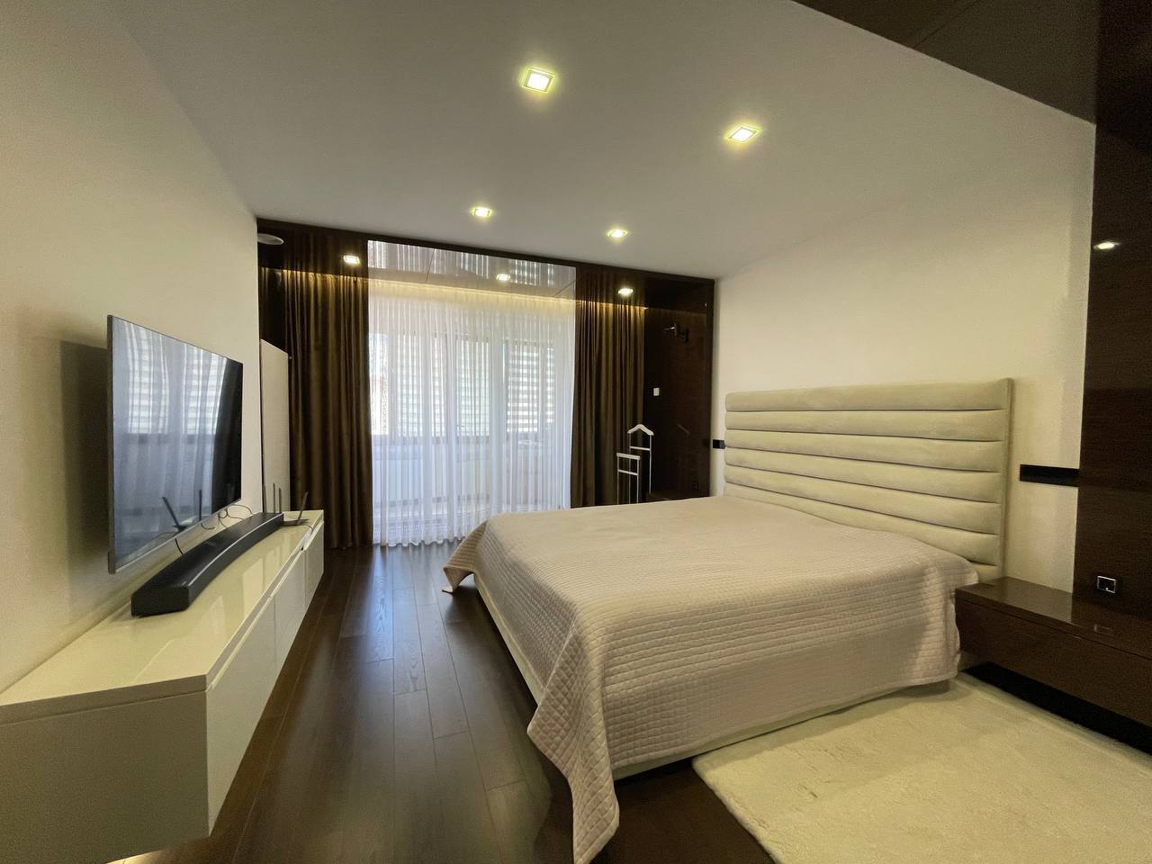 Продажа 2-уровневой квартиры 209.9 м², Заречанская ул., 11В