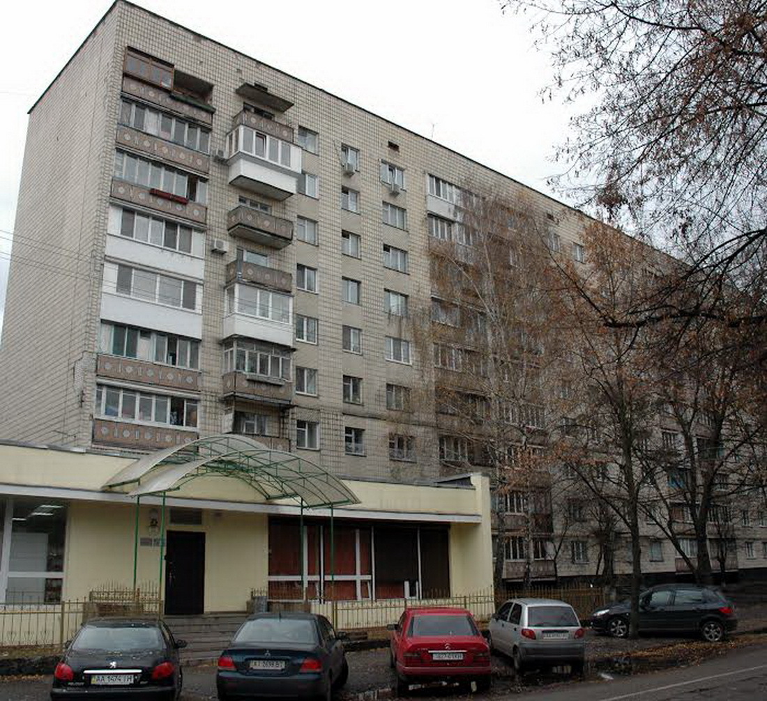 Продажа 3-комнатной квартиры 62 м², Ушинского ул., 27