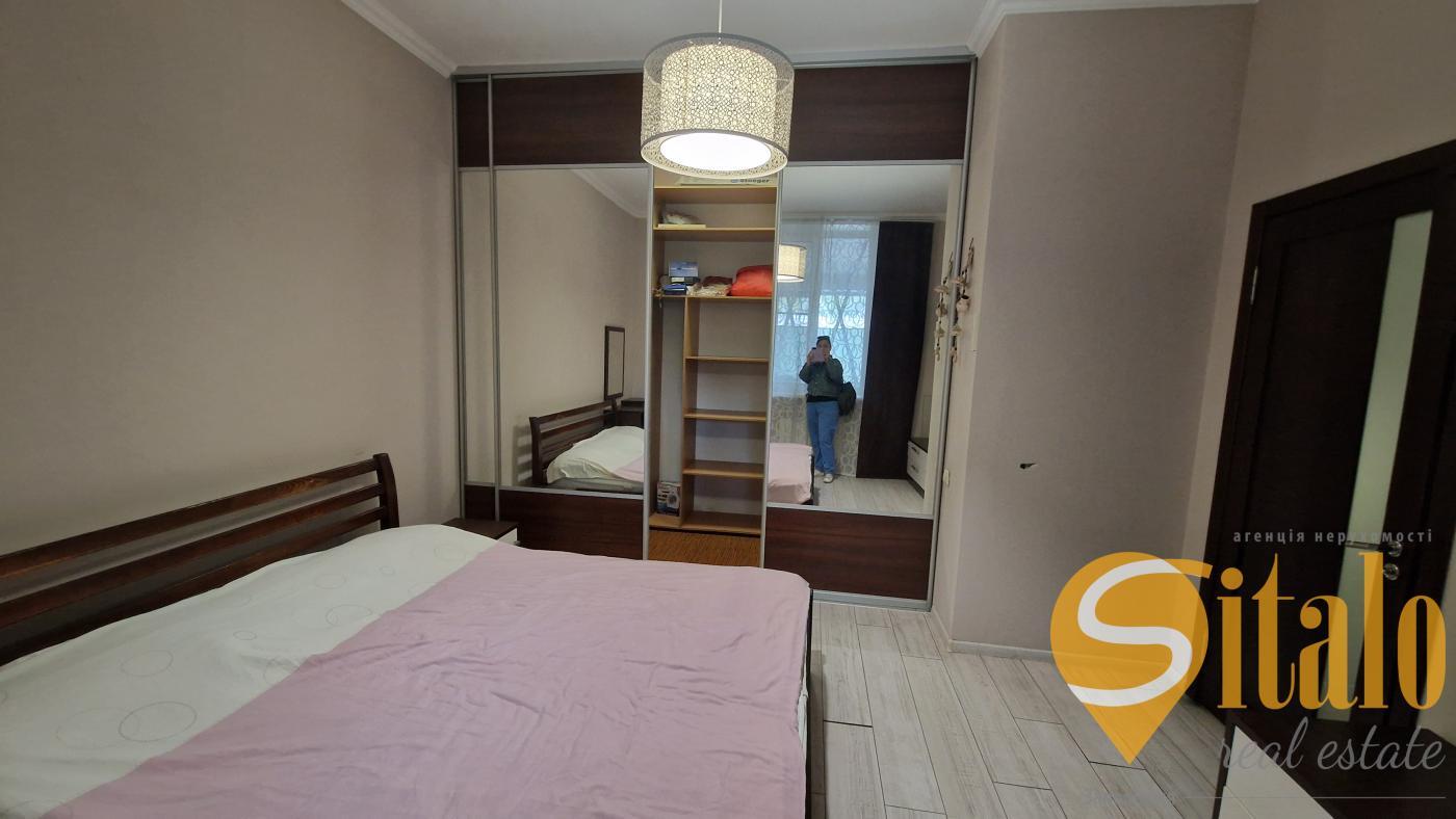 Продаж 2-кімнатної квартири 90 м², Магістральна вул.