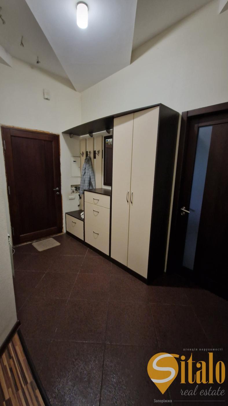 Продаж 2-кімнатної квартири 90 м², Магістральна вул.