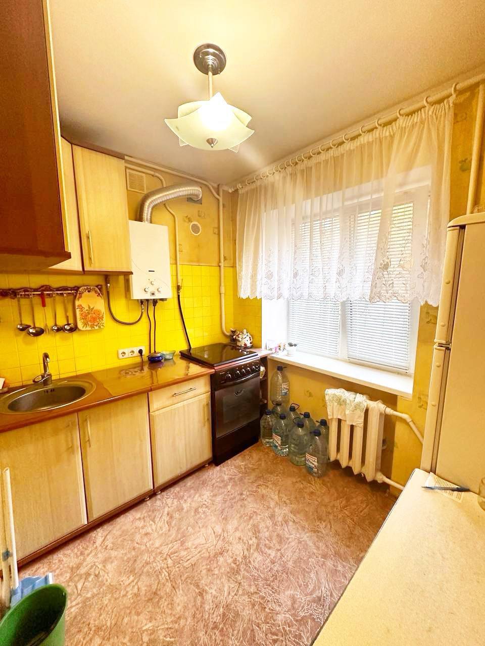 Продажа 2-комнатной квартиры 49 м², Августовская ул.