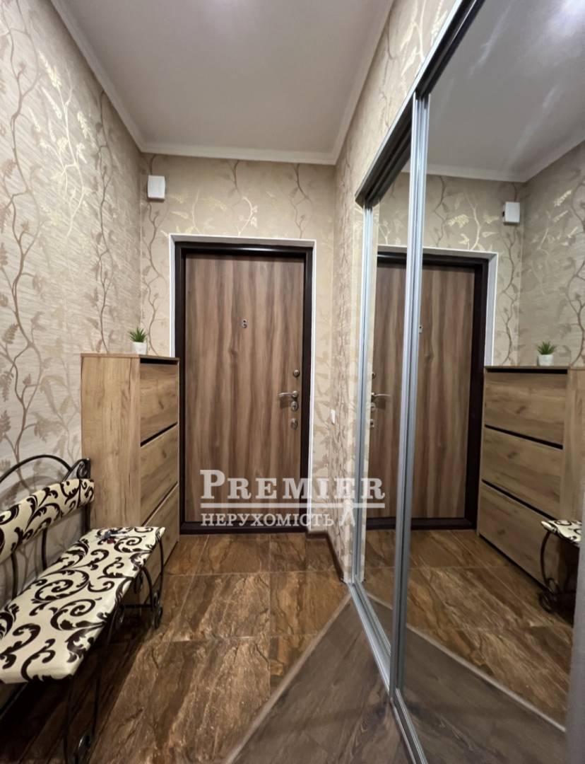 Продаж 2-кімнатної квартири 62 м², Генерала Бочарова вул.