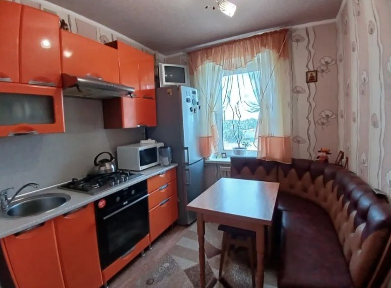 Продаж 1-кімнатної квартири 40.1 м², Роменська вул.