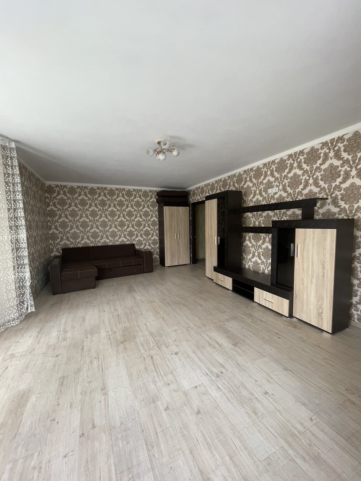 Оренда 2-кімнатної квартири 55 м², Зарічанська вул.