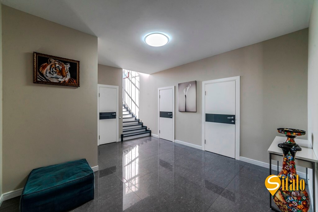 Аренда дома 350 м², 1-я Озерная ул.