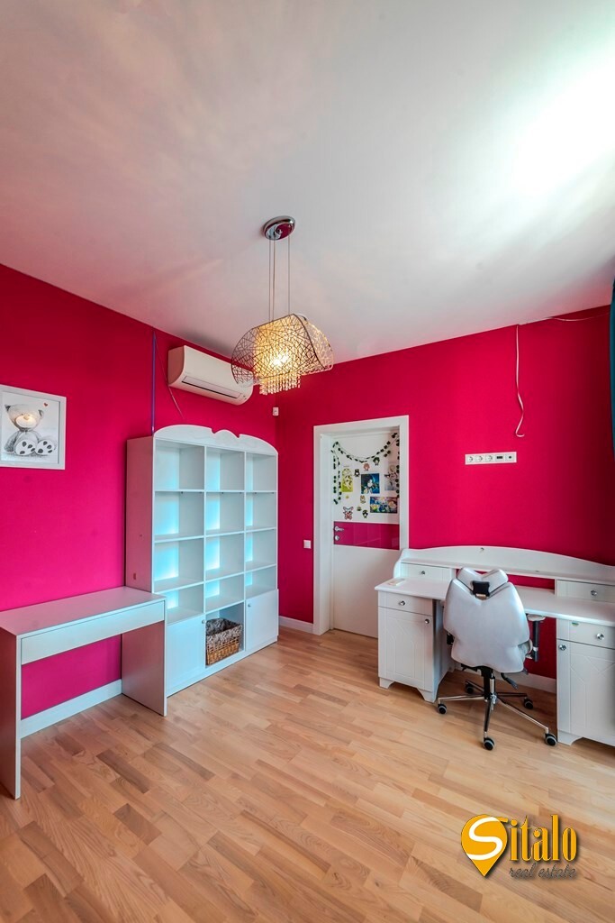 Аренда дома 350 м², 1-я Озерная ул.
