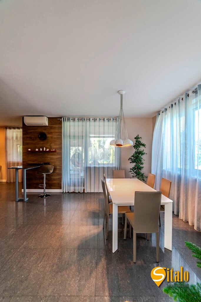 Аренда дома 350 м², 1-я Озерная ул.