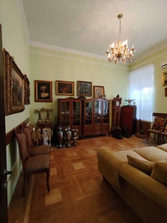 Продаж офісу 110 м², Ольгинська, 2/1