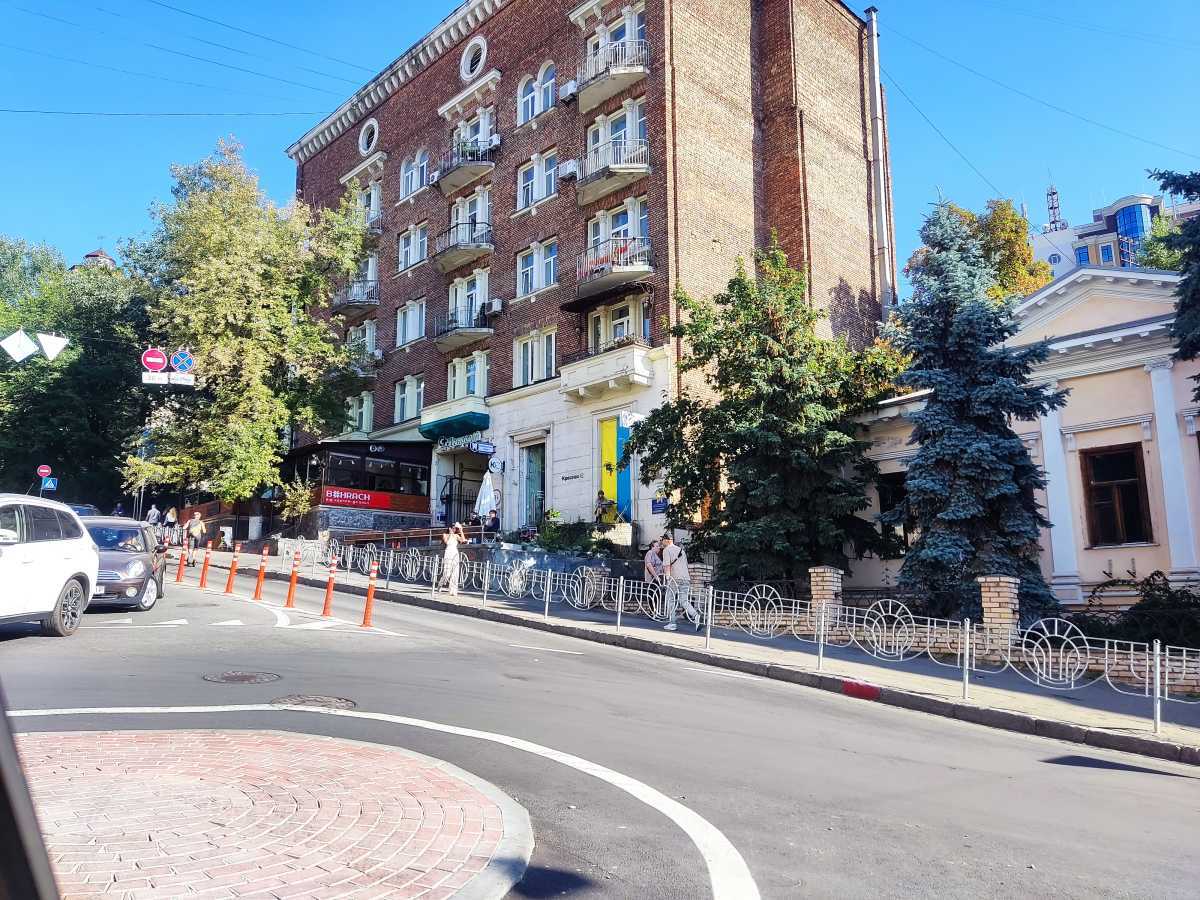 Продаж офісу 78.8 м², Крутий узвіз, 6/2