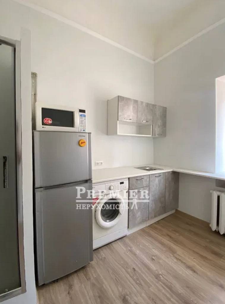 Продаж 2-кімнатної квартири 40 м², Преображенська вул.