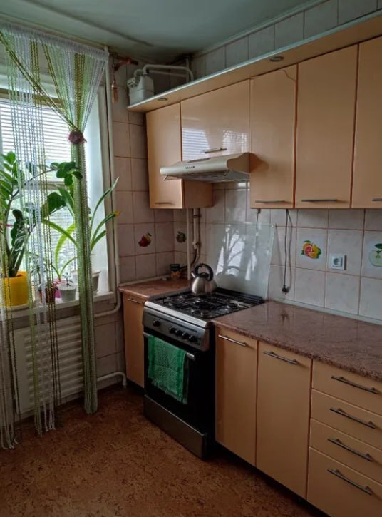 Продаж 2-кімнатної квартири 51.5 м², Харківська вул.