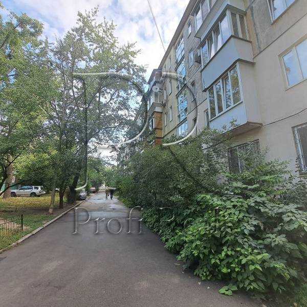 Продаж 2-кімнатної квартири 38 м², Керченська вул., 11