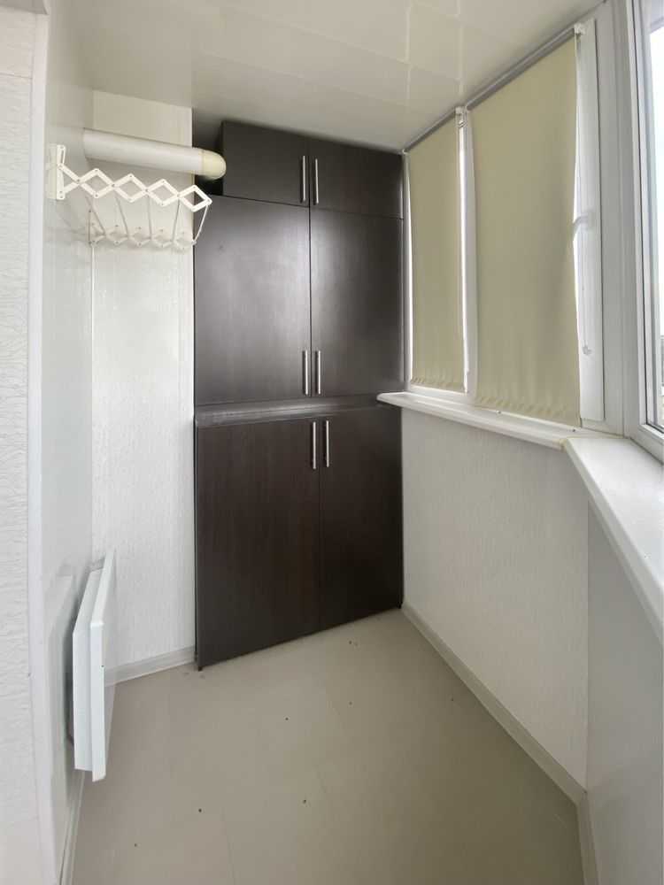 Продаж 2-кімнатної квартири 46 м², Теплична вул., 42