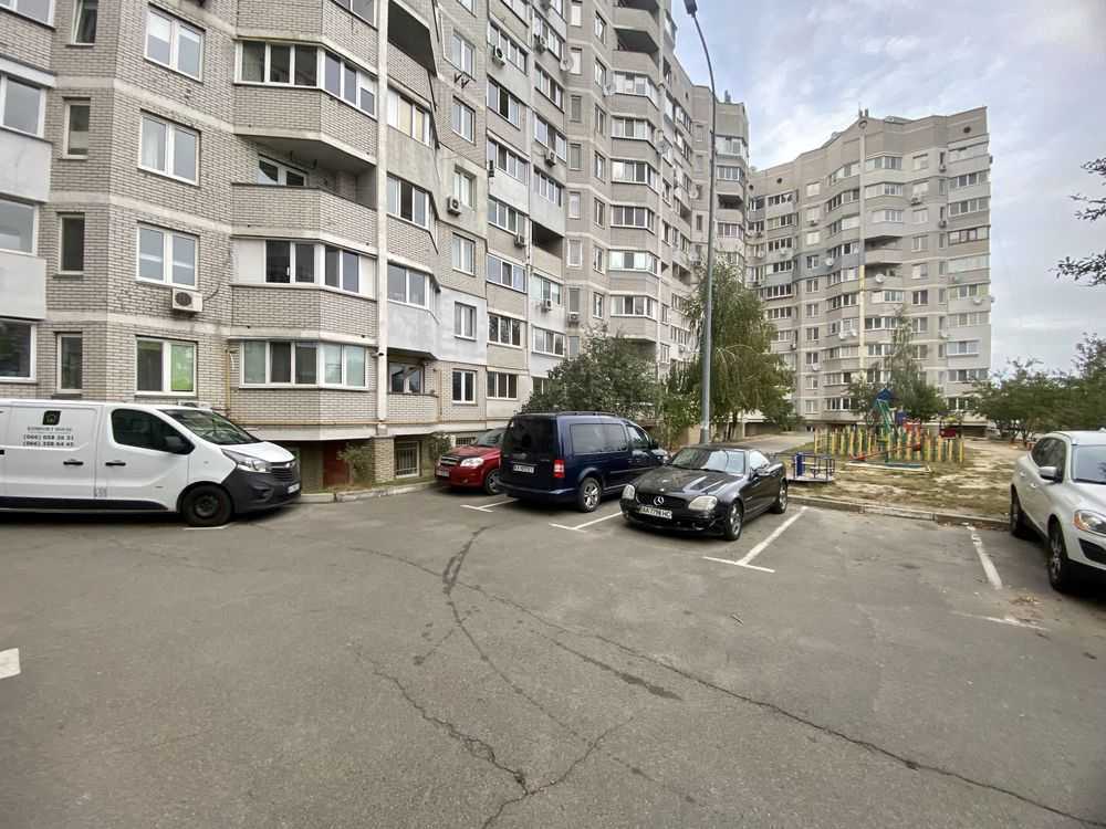 Продаж 2-кімнатної квартири 46 м², Теплична вул., 42