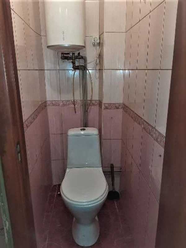 Продаж 2-кімнатної квартири 46 м², Братиславська вул., 20