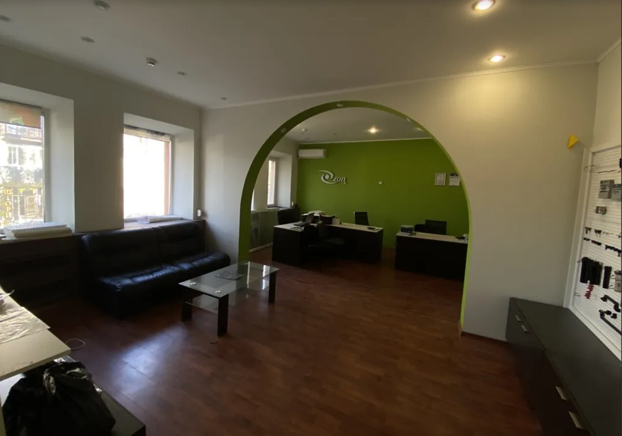 Продаж приміщення вільного призначення 67 м², Короленка пров.