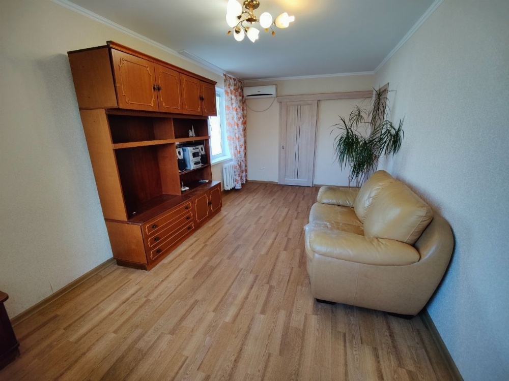 Оренда 2-кімнатної квартири 50 м², Мануйловський просп., 77