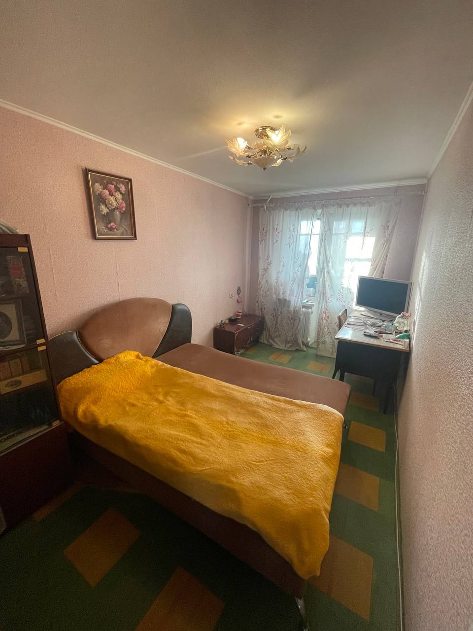 Продаж 3-кімнатної квартири 63.4 м², Героїв просп., 9