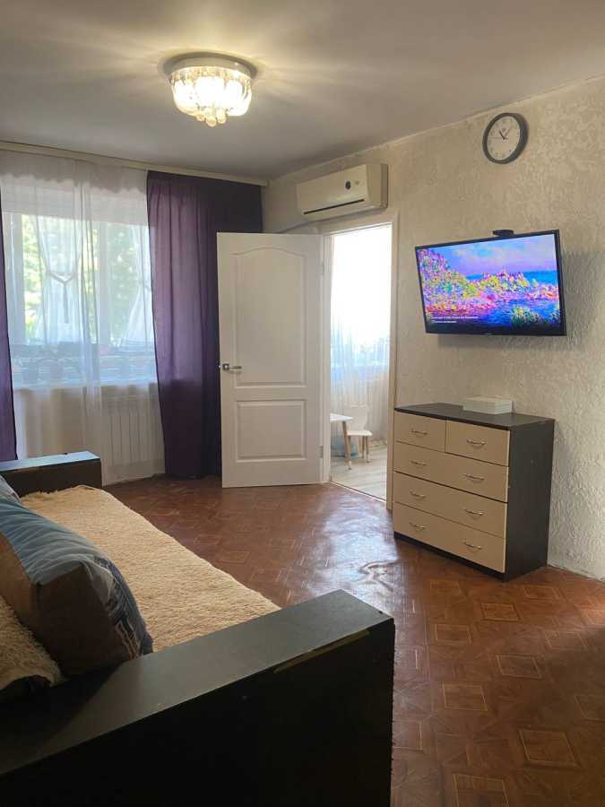 Продаж 3-кімнатної квартири 61 м², Героїв УПА вул., України, 14