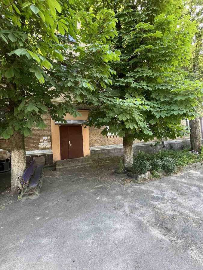 Продаж 3-кімнатної квартири 69.3 м², Броварський просп., 93